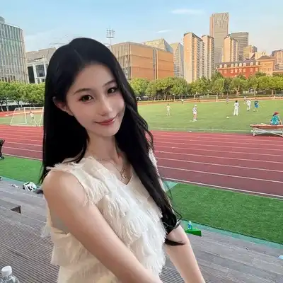 梁东欣